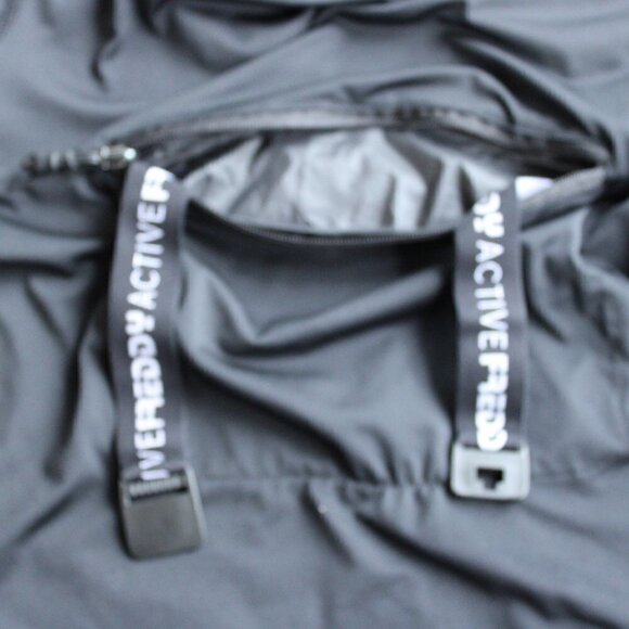 FREDDY Active DIWO Curve Pullover Size Small Mens Folds into Zip Bag Black - Picture 7 of 9